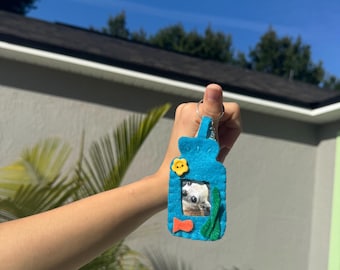 Underwater Photo Frame Felt Keychain – Ocean-Themed Felt Photo Keychain – Aquarium Style Frame – Handmade Personalized Gift