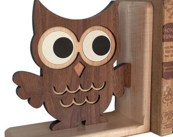 Wood Animal Nursery Bookend: Woodland Owl Baby or Kids Wooden Heirloom Bookend Room Decor (1)