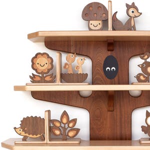 Wooden Hedgehog Baby Bookend: Woodland Animal Forest Nursery Decor, Wood Family Heirloom for Baby or Kids 画像 8