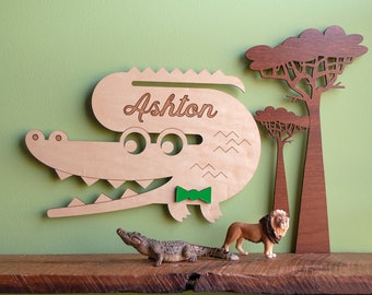 Wood Alligator Nursery Wall Hanging Sign: Personalized Jungle Decor