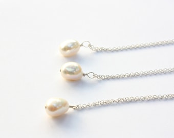 Dainty Pearl Necklace, Minimalist Pearl Necklace