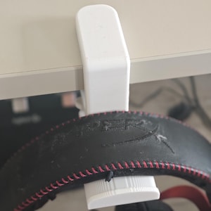 Adjustable Clamp Headphone Stand | 3D Printed Headset Holder for Any Desk – Custom Gaming & Office Organizer