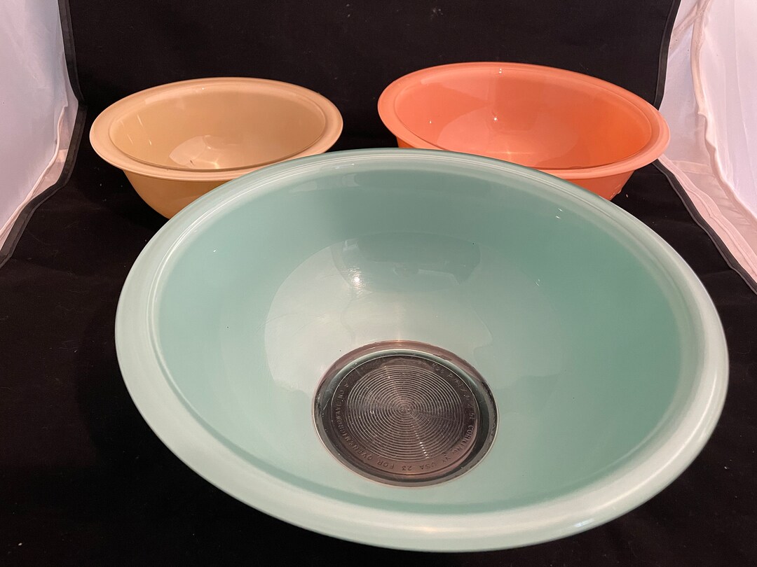 Pyrex Midcentury 3 Nesting Pastel Mixing Bowls, Deco, Retro, Art Deco ...