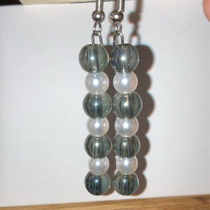 Elegant Clear Gray and Pearl Drop Earrings – Lightweight, Minimalist Jewelry for Everyday or Gift