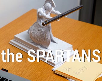 3D Printed Spartan Helmet Holder | Modern | Spartan Statue | Ancient Greece Home or Office Desk Organizer | Gift for Him or Her | Pen Holder