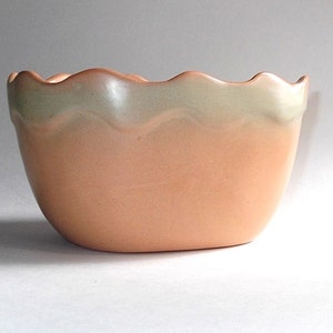 Vintage 1940&#39;s Oblong Pink Tan and Aqua Pottery Bowl or Planter or Vase-Marked W 4 Mel or Wel??
