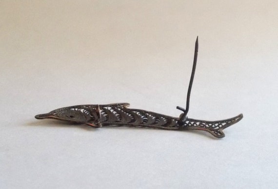 Vintage 1940s / 1950s Copper Filigree Dolphin Pin… - image 5