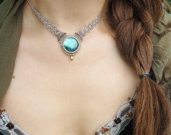 Labradorite Macrame Choker: Boho Crystal Necklace with Brass Beads