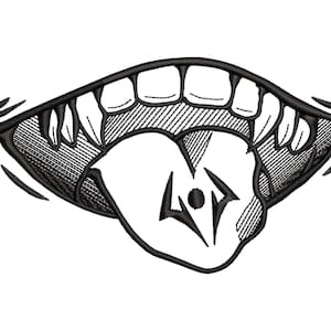 Puede incluir: Diseño bordado en blanco y negro de una boca con colmillos afilados y una lengua. La lengua presenta la palabra "LOV" en una fuente estilizada. El diseño está sobre un fondo blanco.