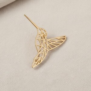 Geometric Hummingbird Brooch Pin, Stainless Steel 18K Gold Plated Bird Lapel Pin, Minimalist Suit Accessory – Nature Lover Gift