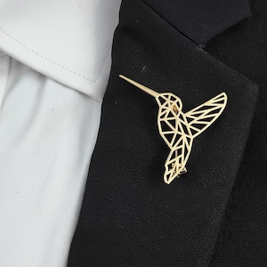 Geometric Hummingbird Brooch Pin, Stainless Steel 18K Gold Plated Bird Lapel Pin, Minimalist Suit Accessory – Nature Lover Gift