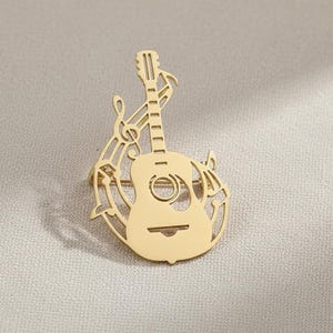 Guitar Lapel Pin – Stainless Steel 18K Gold Plated Brooch, Music Lover Gift for Men, Guitarist Suit Accessory, Music Badge
