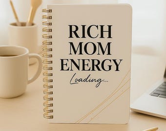 Rich Mom Energy Spiral Notebook: Lyxig journal (15 x 20 cm)