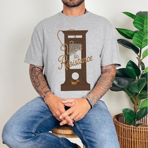 Vive le Resistance T-Shirt, Vintage Resistance Tee, Guillotine Unisex Graphic Shirt, French Revolution Statement Apparel, Shirt for Protests