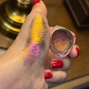 Optical Hypershift Multichrome Chameleon Pigment (IA2002) Multi Pink