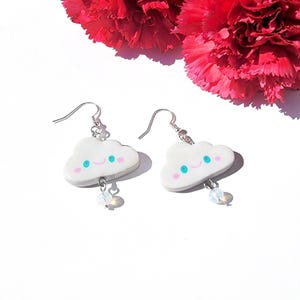 Süße Wolkenohrringe – Süße Pastellohrringe mit Perlen | Handgefertigte Polymer Clay Schmuck