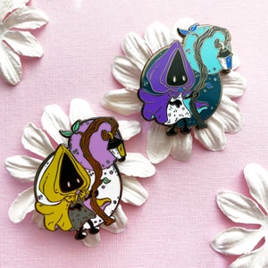 Lantern Light - hard enamel pin