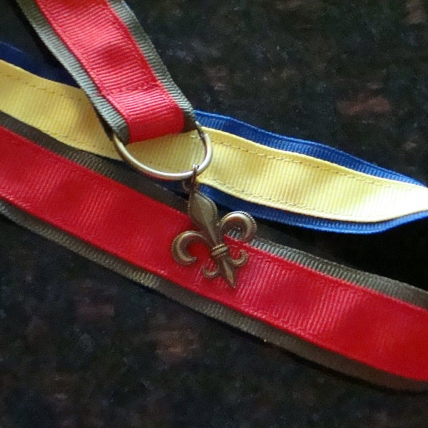 Scout Proud Parent Brag Ribbon for Cub Scout & Boy Scout Mothers Pins Lanyard for advancement pins Fleur de lis charm
