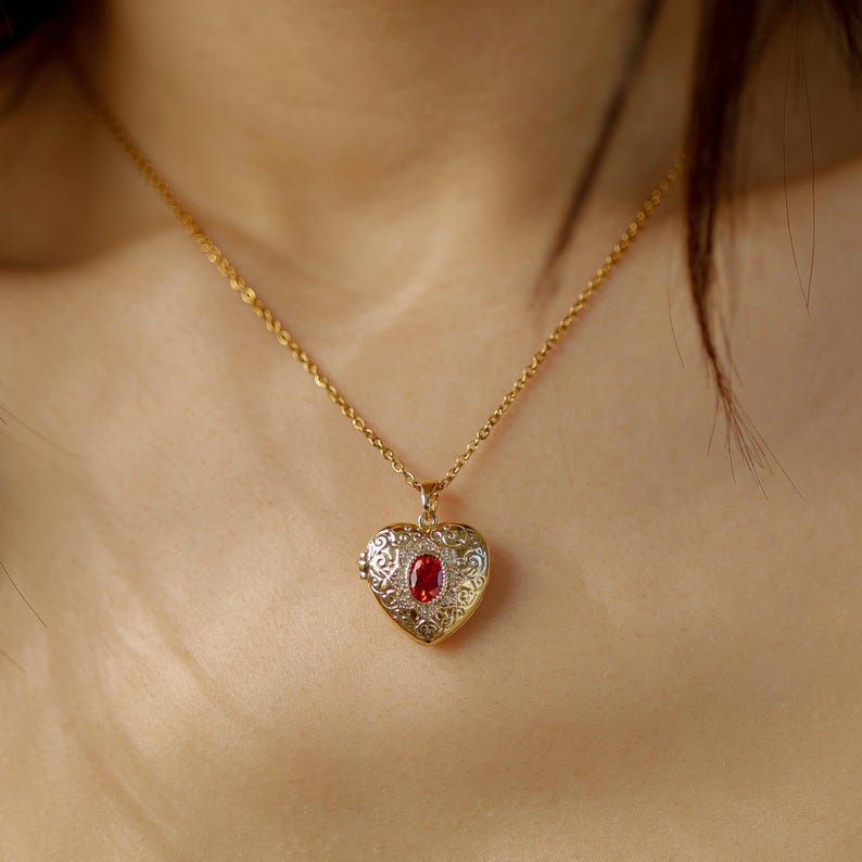 Heart Locket Necklace, Gold Vintage Heart Locket, Red Stone Necklace, Romantic Gift for Her, Dainty Keepsake Jewelry image 2