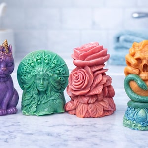 SAMPLE ORDER! You get 5 minis, including at least 1 jewelry, and 1 big random item!