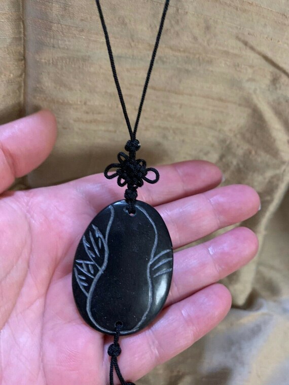 21" VINTAGE CHINESE EXPORT carved black jade tassel p… Gem