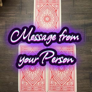 3 cartas espalhadas (mensagem da sua pessoa) *Veja a descrição