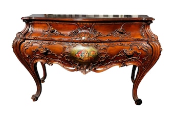1860 Circa Antique Italian Rococo Baroque Walnut 3-Drawer Bombe Commode Dresser