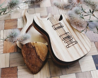 Personalized Guitar Pick with Wooden Guitar Holder Box - Engraved Plectrum