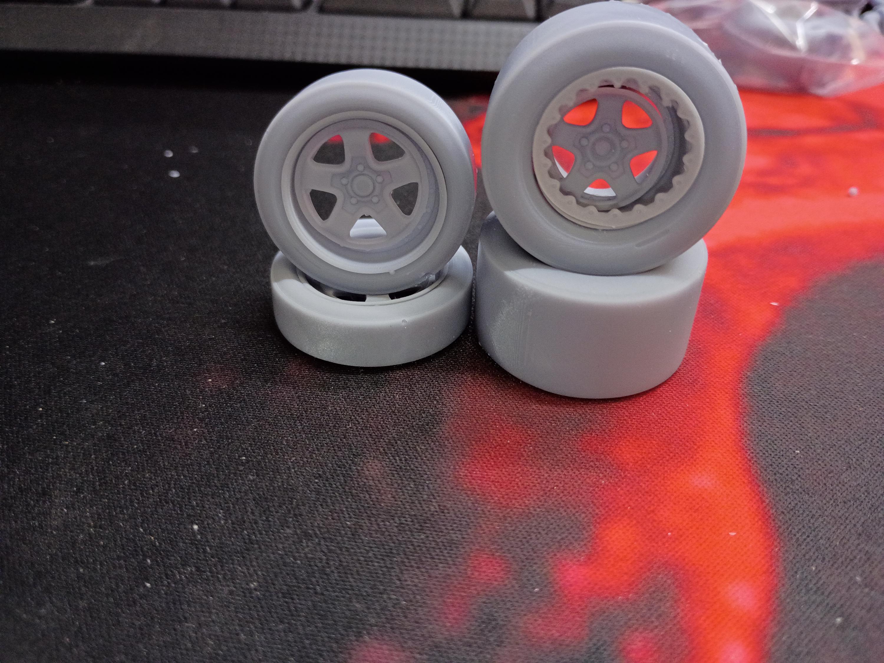 1/24 Scale Resin Model Car Wheels & Tires - 'ATL 404' - 3D Print - Unpainted Kit