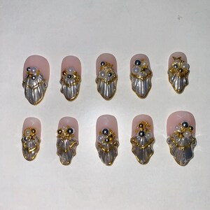 Pearl Tide Nails | 3D Shell Press Ons with Gold & Pearl Accents | Short Almond (Size Large)