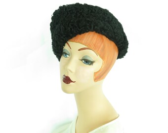 Vintage fur hat womans black tilt Persian wool Canada
