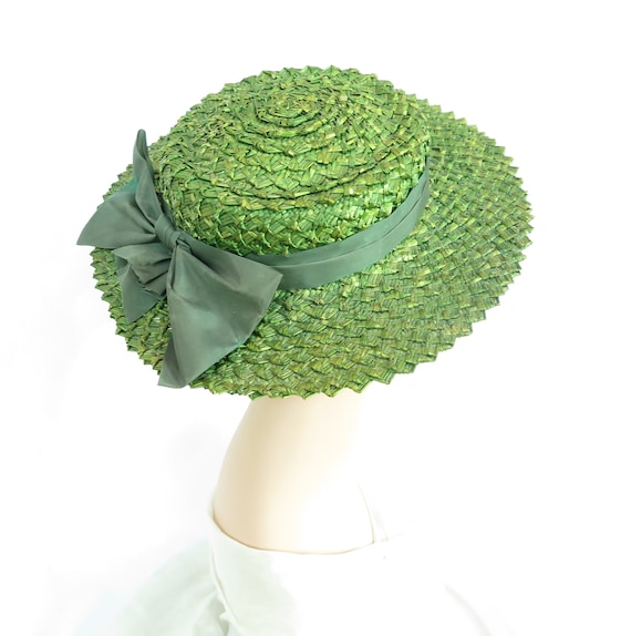 Vintage 1930s hat, green straw boater, woman's til