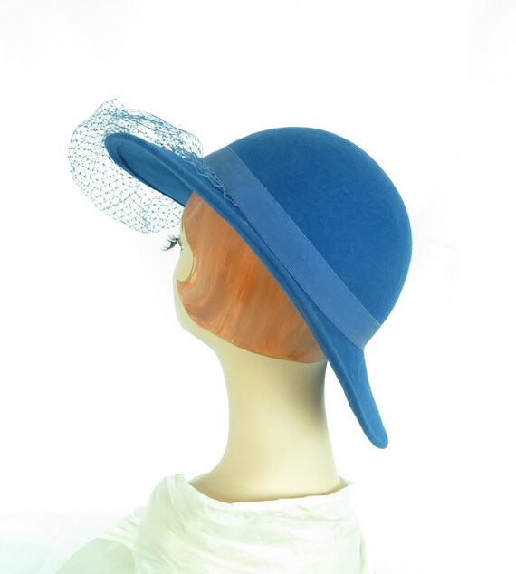 Vintage blue hat womans royal blue tilt, 1970s - image 6