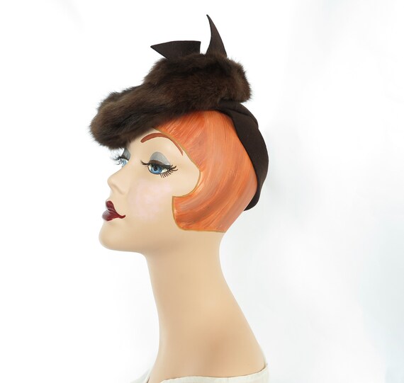 Fur tilt hat, vintage 1940s fascinator, woman's pe