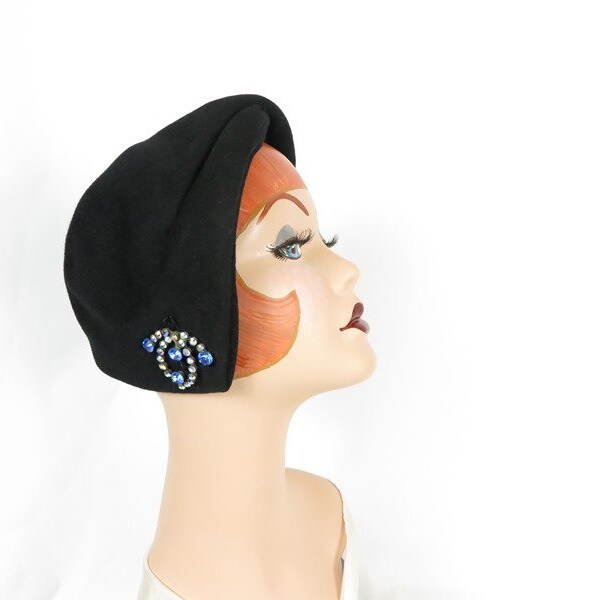 Woman's tilt hat, black vintage 1940s, rhinestone pin