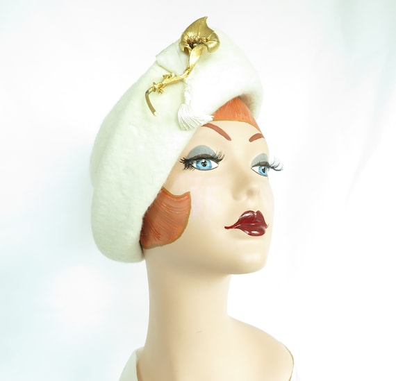 Vintage 1960s hat, woman's white Breton, gold pin