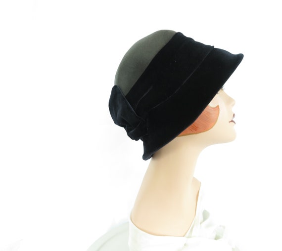 Vintage cloche hat, blue gray, 1970s 1920s, woman'