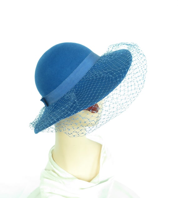 Vintage blue hat womans royal blue tilt, 1970s - image 3
