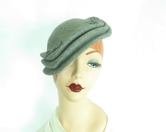 Vintage 50s hat gray tilt womans 1950s Betmar tam