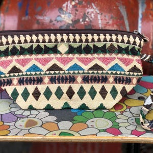 Bolso de mano tribal bohemio / Clutch de tela étnica tejida a mano con cremallera / Pequeño bolso estilo azteca / Monedero artesanal de Tailandia