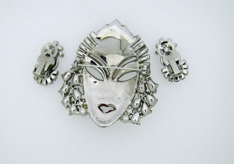Diamante Crystal Rhinestone Brooch Book Piece. Mazer Asian Princess Face Brooch /& Earring Set Earrings 1940s American Costume Jewelry