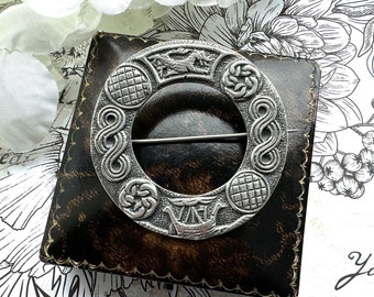 Vintage Schotse zilveren Keltische ringvormige ringbroche, Robert Allison, Glasgow 1946. Keltische knoop Noorse Vikingschip Sterling zilveren grote broche