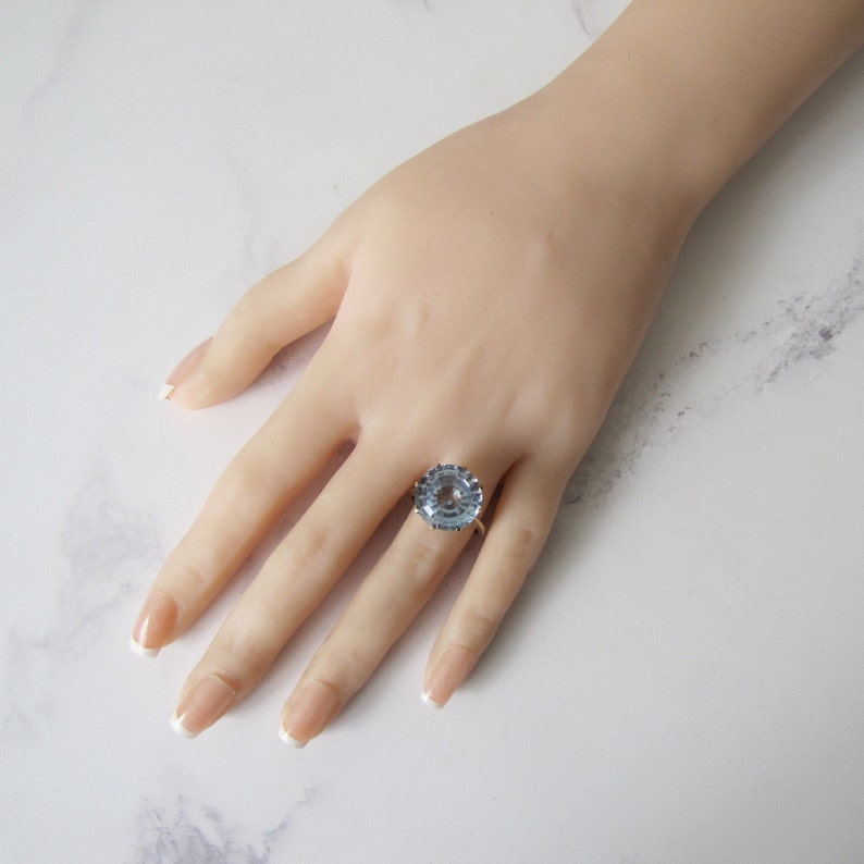 9ct Gold Brilliant Cut Round Stone Engagement Ring. 1960s Step Swiss Blue Topaz Cocktail Ring Vintage 10 Carat Topaz Solitaire Ring