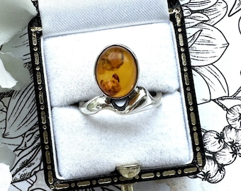 Vintage Baltic Amber Sterling Silver Modernist Statement Ring. Cognac Amber Abstract Silver Ring. Polish Amber Ring, Size UK L/US 5-3/4