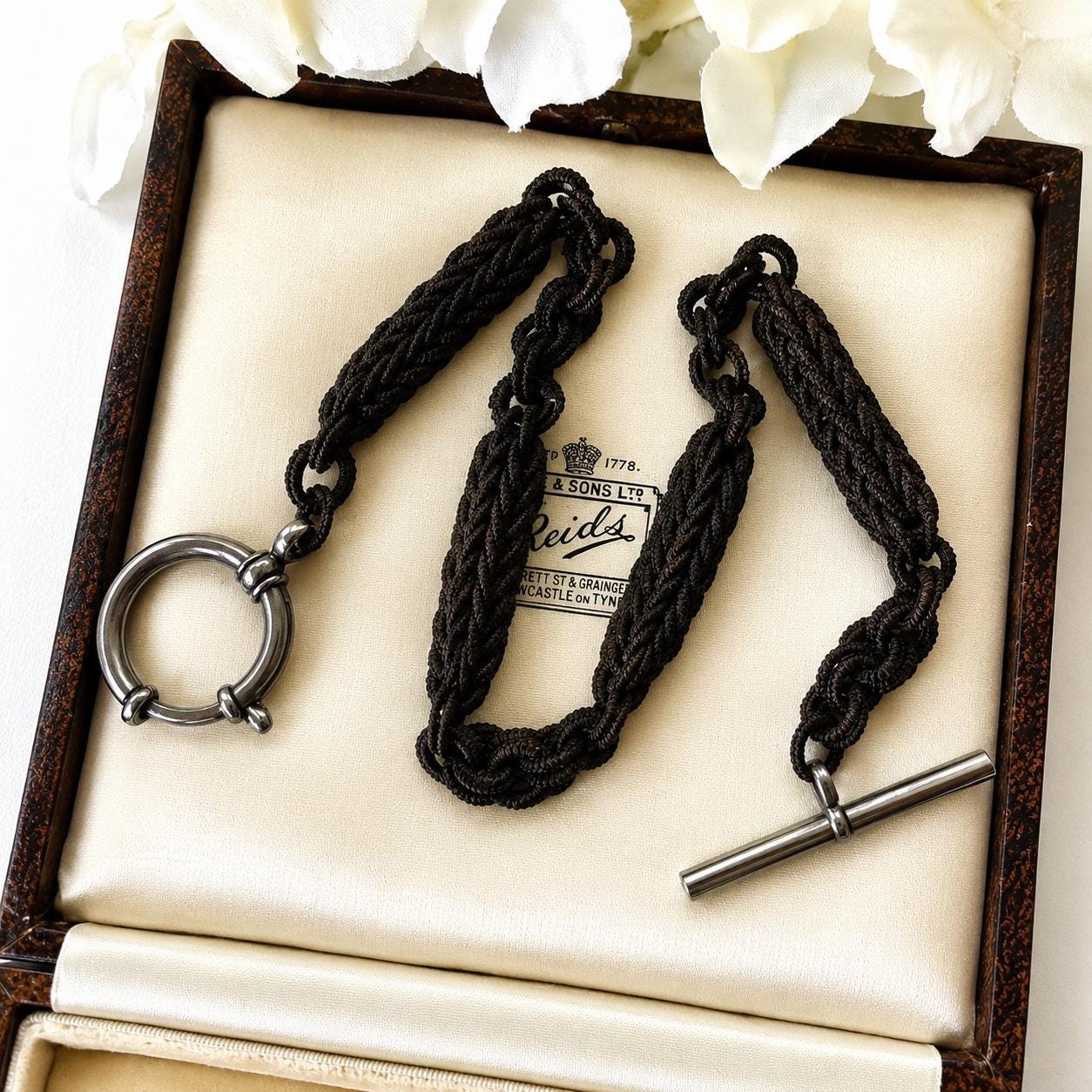 クアラントット　Venetian Long Chain Pierce Catch クアラントット Venetian Long Chain Pierce Catch Antique Victorian