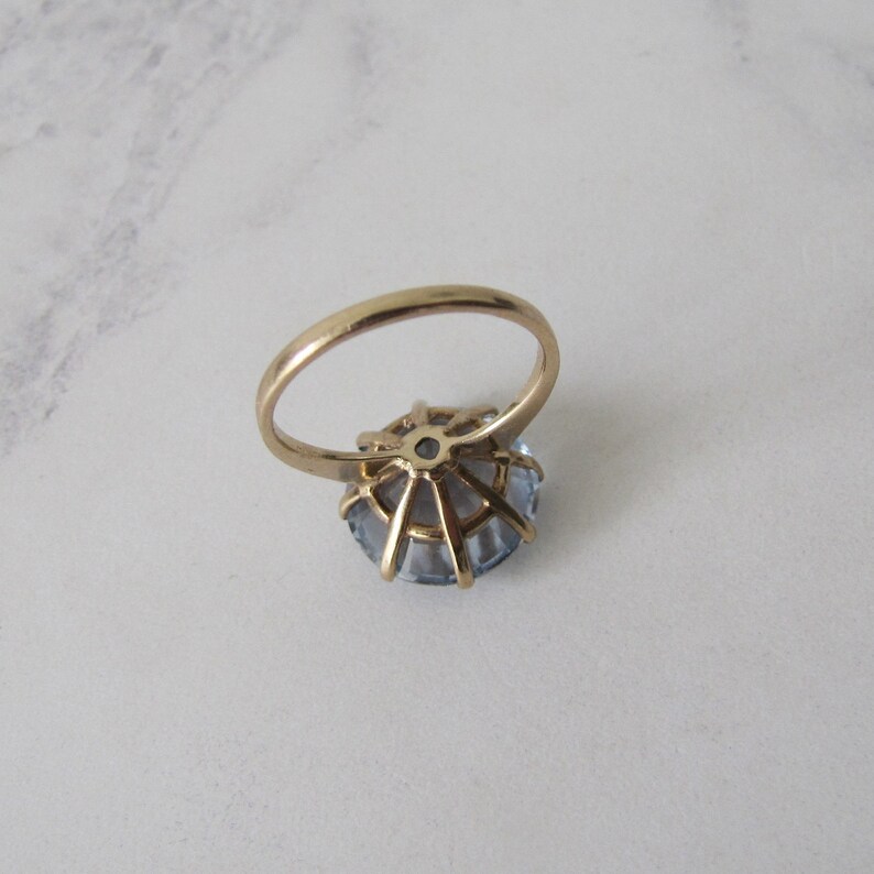 9ct Gold Brilliant Cut Round Stone Engagement Ring. 1960s Step Swiss Blue Topaz Cocktail Ring Vintage 10 Carat Topaz Solitaire Ring