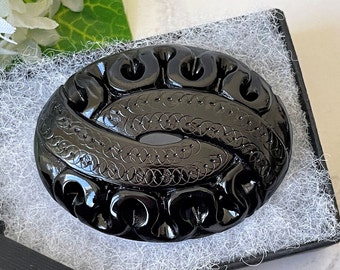 Antique Victorian Whitby Jet Stylised Snake Brooch. Carved Black Jet & Sterling Silver Large Oval Brooch. English Victorian Mourning Jewelry