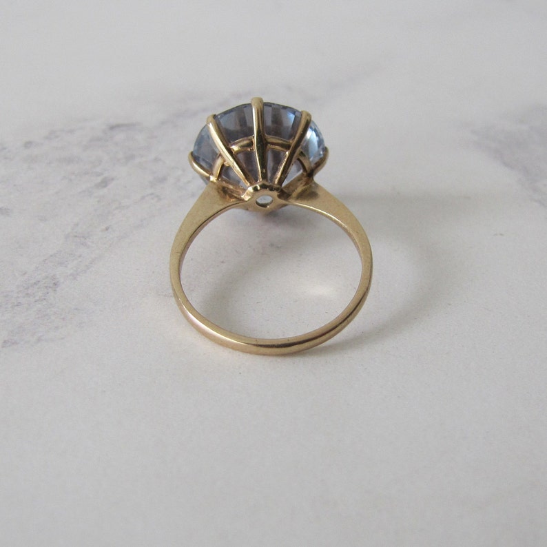 9ct Gold Brilliant Cut Round Stone Engagement Ring. 1960s Step Swiss Blue Topaz Cocktail Ring Vintage 10 Carat Topaz Solitaire Ring