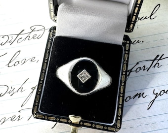 Vintage Sterling Silver, Onyx & Diamond Gents Ring. Classic Gemset Signet Style Ring.  English Hallmarked Ring Size UK M-1/2, US 11.5