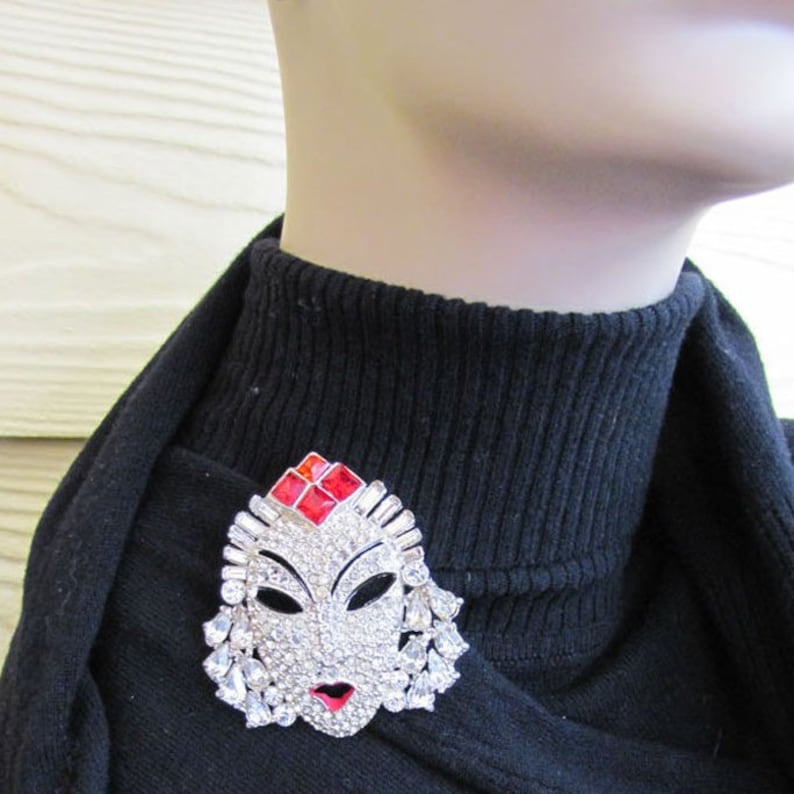 Diamante Crystal Rhinestone Brooch Book Piece. Mazer Asian Princess Face Brooch /& Earring Set Earrings 1940s American Costume Jewelry